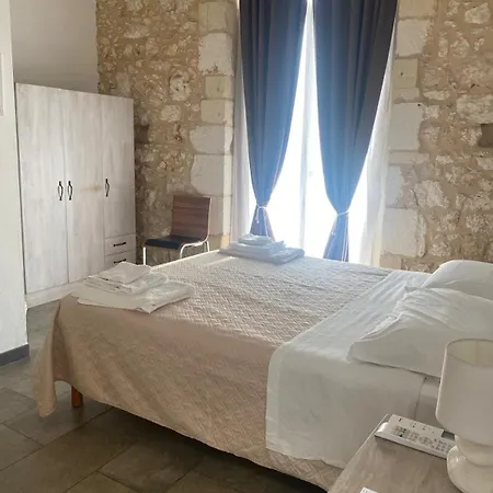 Corte Sicula Bed & Breakfast *